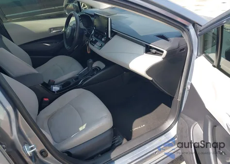 2020 Toyota Corolla Le z USA, uszkodzony, nr VIN JTDEPRAE2LJ021463